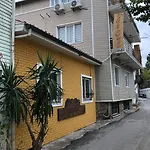 Apartment Ozzy Homes Muethis Katta
