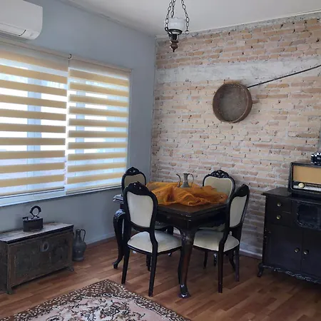 Ozzy Homes Muethis Katta Apartment *