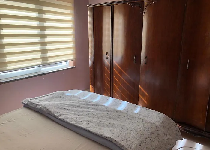 Ozzy Homes Muethis Katta 아파트