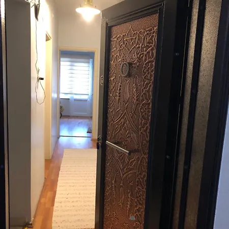 Apartman Ozzy Homes Müthiş Katta *